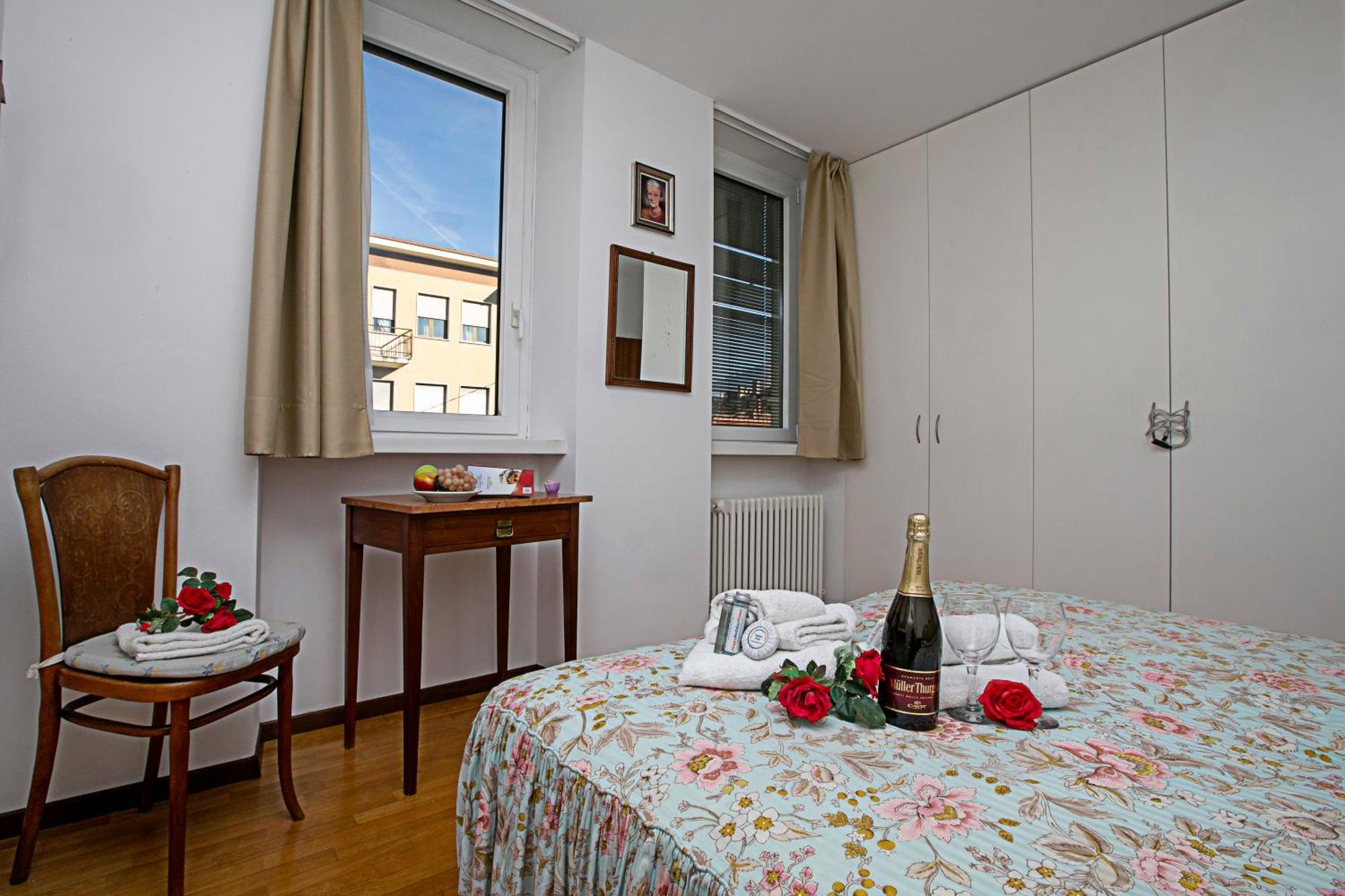 Riva Centro Apartment - Happy Rentals Luaran gambar