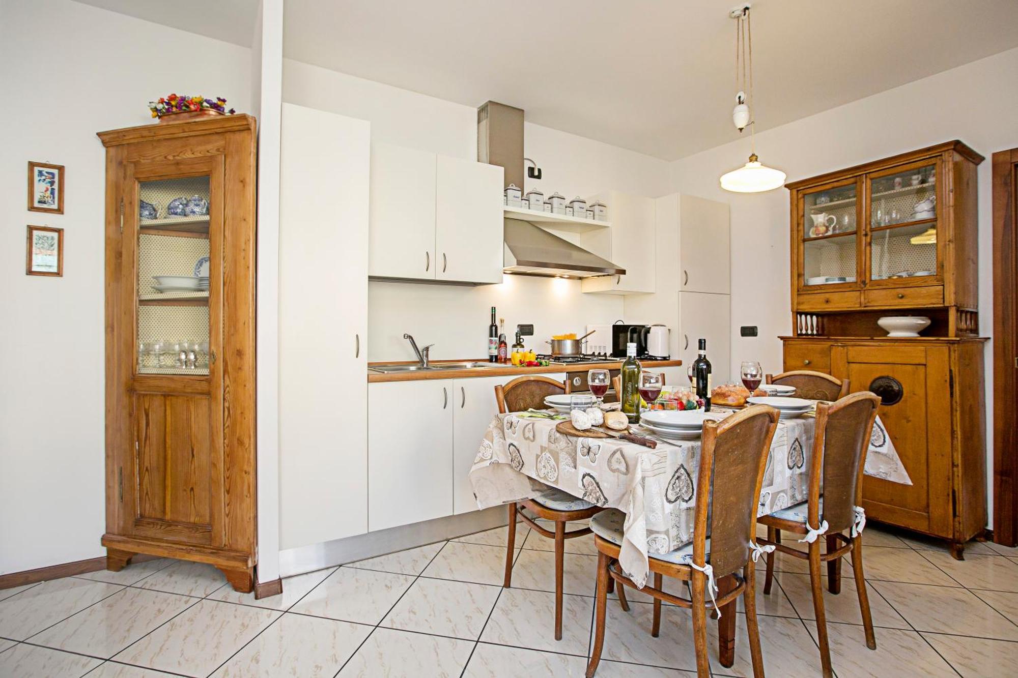 Riva Centro Apartment - Happy Rentals Luaran gambar