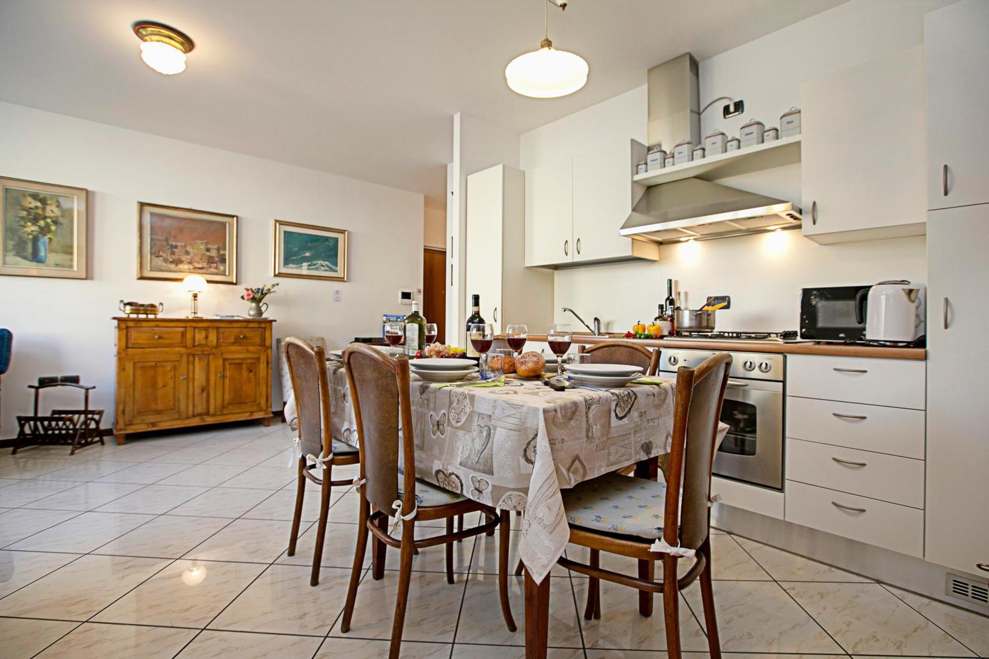 Riva Centro Apartment - Happy Rentals Luaran gambar