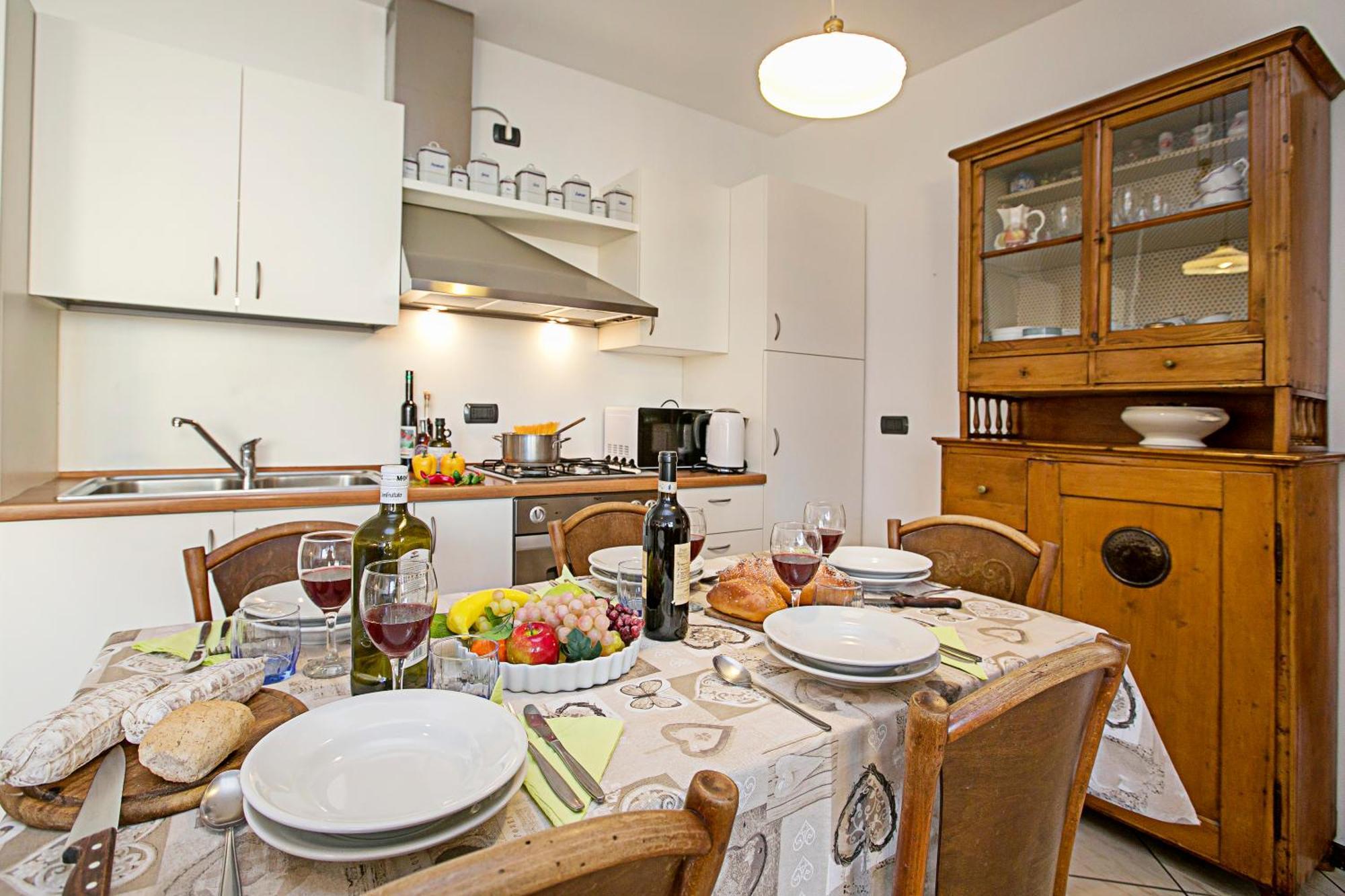 Riva Centro Apartment - Happy Rentals Luaran gambar